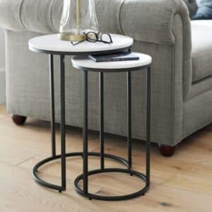 طاولة باكون الأنيقة