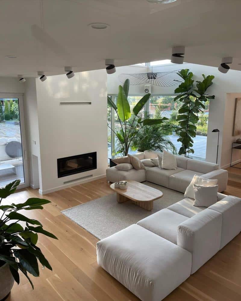 a0edb22a-6a9a-4753-88f8-22c2a9073e3e-800.59303187546×1000-ol16QGBC7WFJXk0Hob71kjdc3ousqKPTkinrUgRq