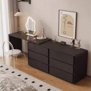 تسريحة مونارك السوداء